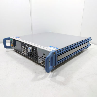 SMA100B/B86,B92,B140,K22,K23,K720 アナログシグナルジェネレータ