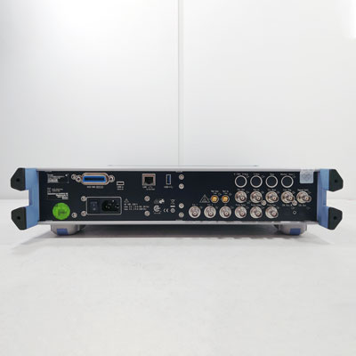 SMA100B/B86,B92,B140,K22,K23,K720 アナログシグナルジェネレータ
