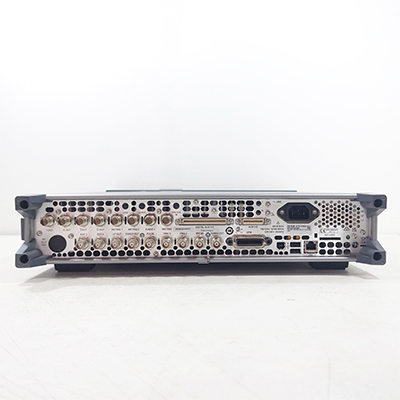 N5182B/022,099,1EA,506,656,657,FRQ,UNV,N7631EMBC-R-Y5B-001-A,N5180403B RFベクトル信号発生器