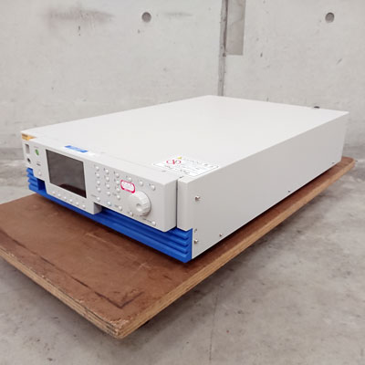 PCR2000WEA/AC5.5-1P3M-M6C-3S 交流安定化電源